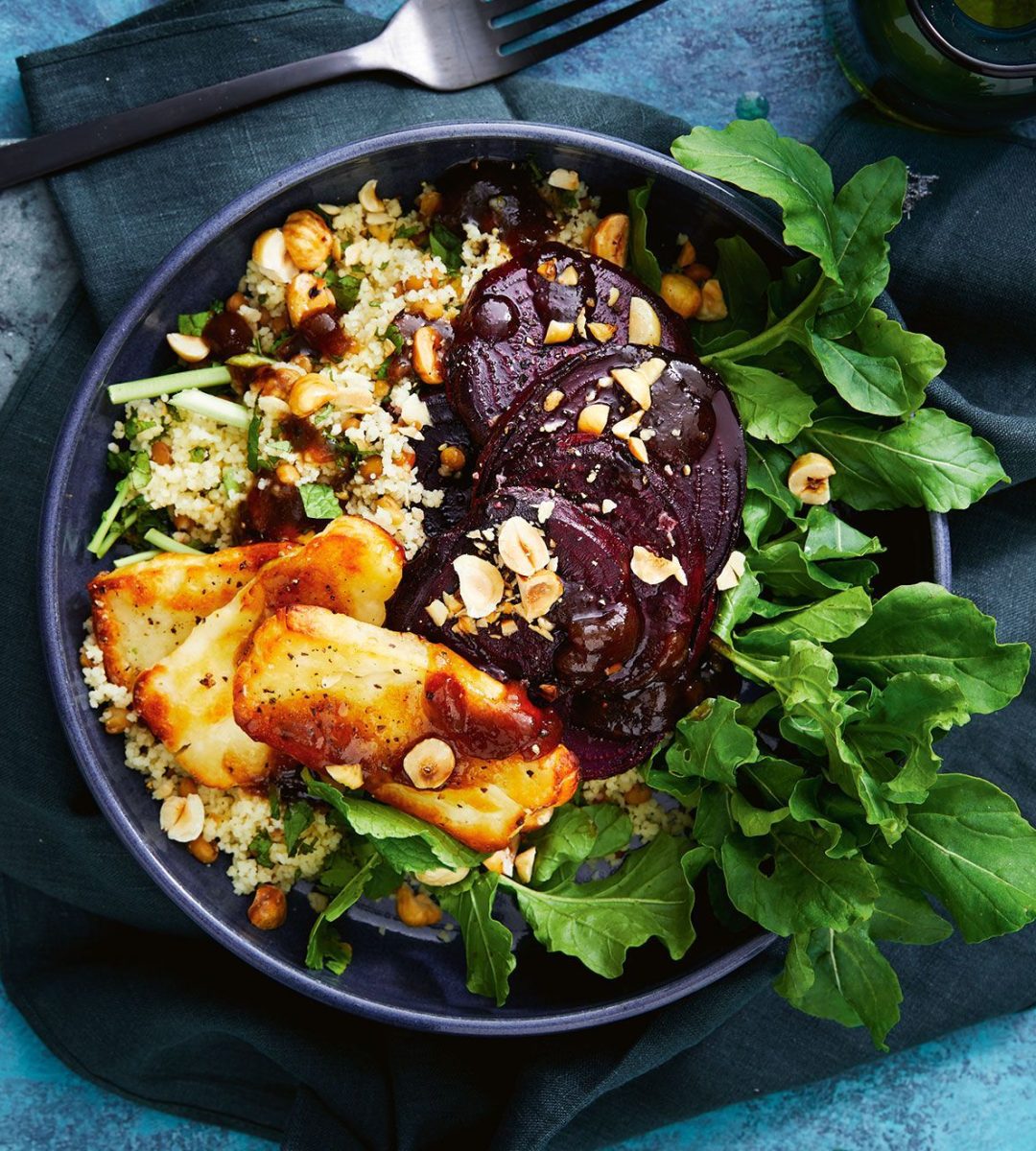 beetroot-and-haloumi-salad-with-caramelised-onion-dressing-160590-1