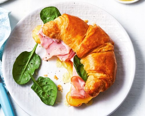 jan20_ham-and-cheese-croissant-taste-156328-1