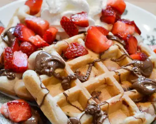 strawberry-nutella-waffles